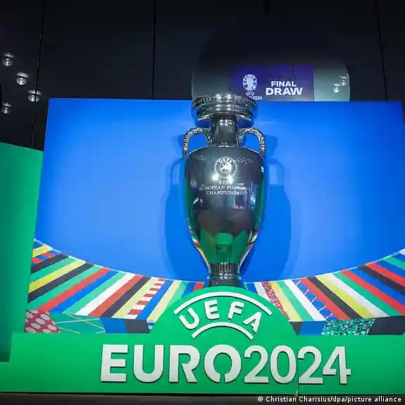 «يويفا» يرفض استغلال «يورو 2024» للترويج لأجندة سياسية أو شخصية
