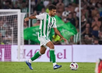 شادي رياض يرغم ريال مدريد على التعادل امام ريال بيتيس