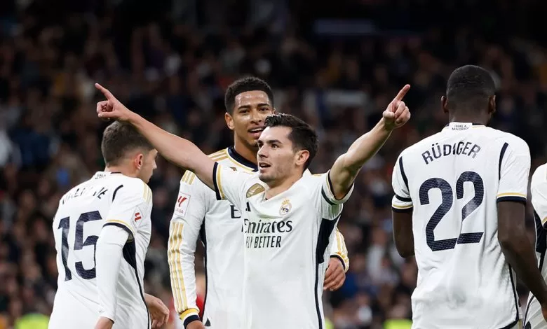 ريال مدريد يهزم غرناطة ويستعيد صدارة الدوري الإسباني