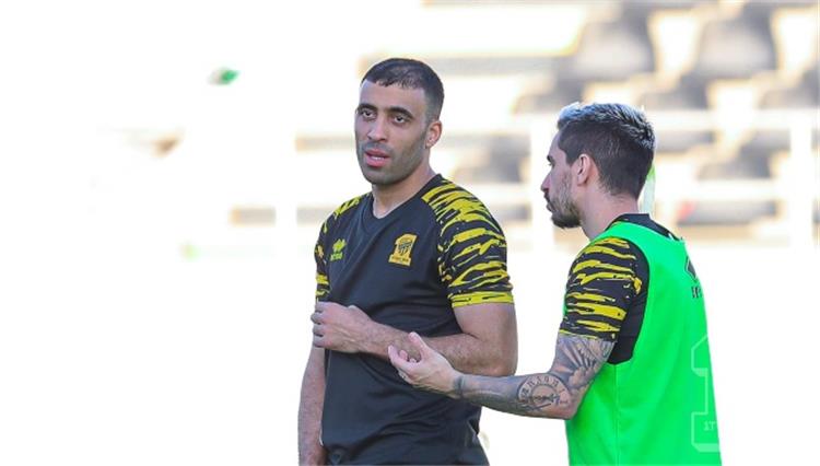 حمدلله يحسم مستقبله الكروي مع ناديه الاتحاد السعودي