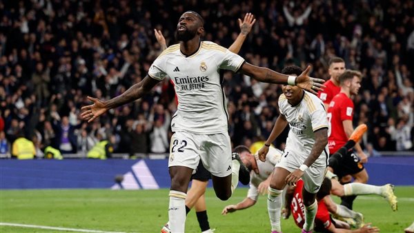 ريال مدريد يفوز على مايوركا ويواصل تصدرت  الليغا