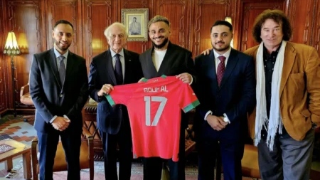 نجم المنتخب المغربي يحل بالقصر الملكي بالرباط