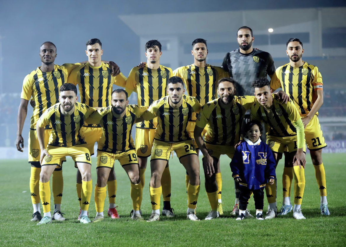 إضراب لاعبي المغرب الفاسي يهدد استعداداتهم لمواجهة الرجاء