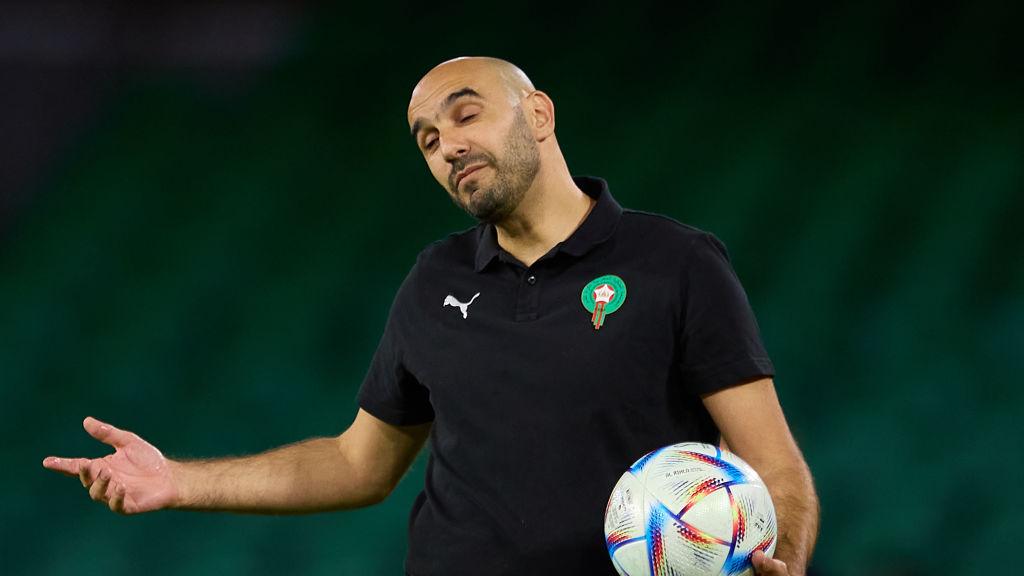 سفر سري للركراكي ينقله من فرنسا إلى سعودية ثم الامارات ..