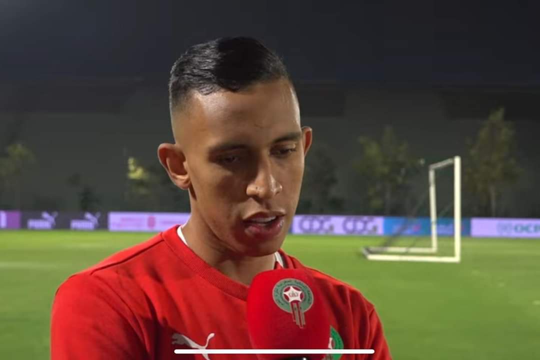 رحيمي: أسعى للحفاظ على مكانتي في المنتخب الوطني “