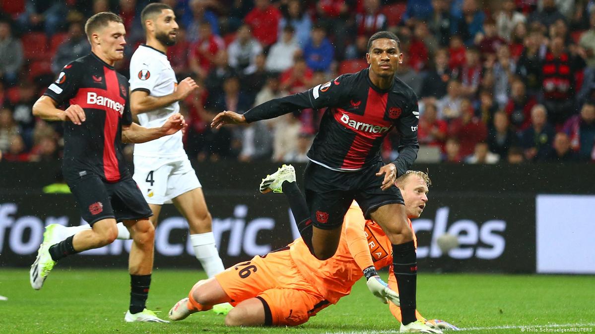 عدلي يتوج رفقة ليفركوزن بطلا للدوري الألماني للمرة الأولى في تاريخه
