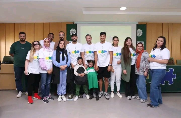 فريق الرجاء الرياضي يوقع اتفاقية تعاون مع جمعية شمس للتوحد