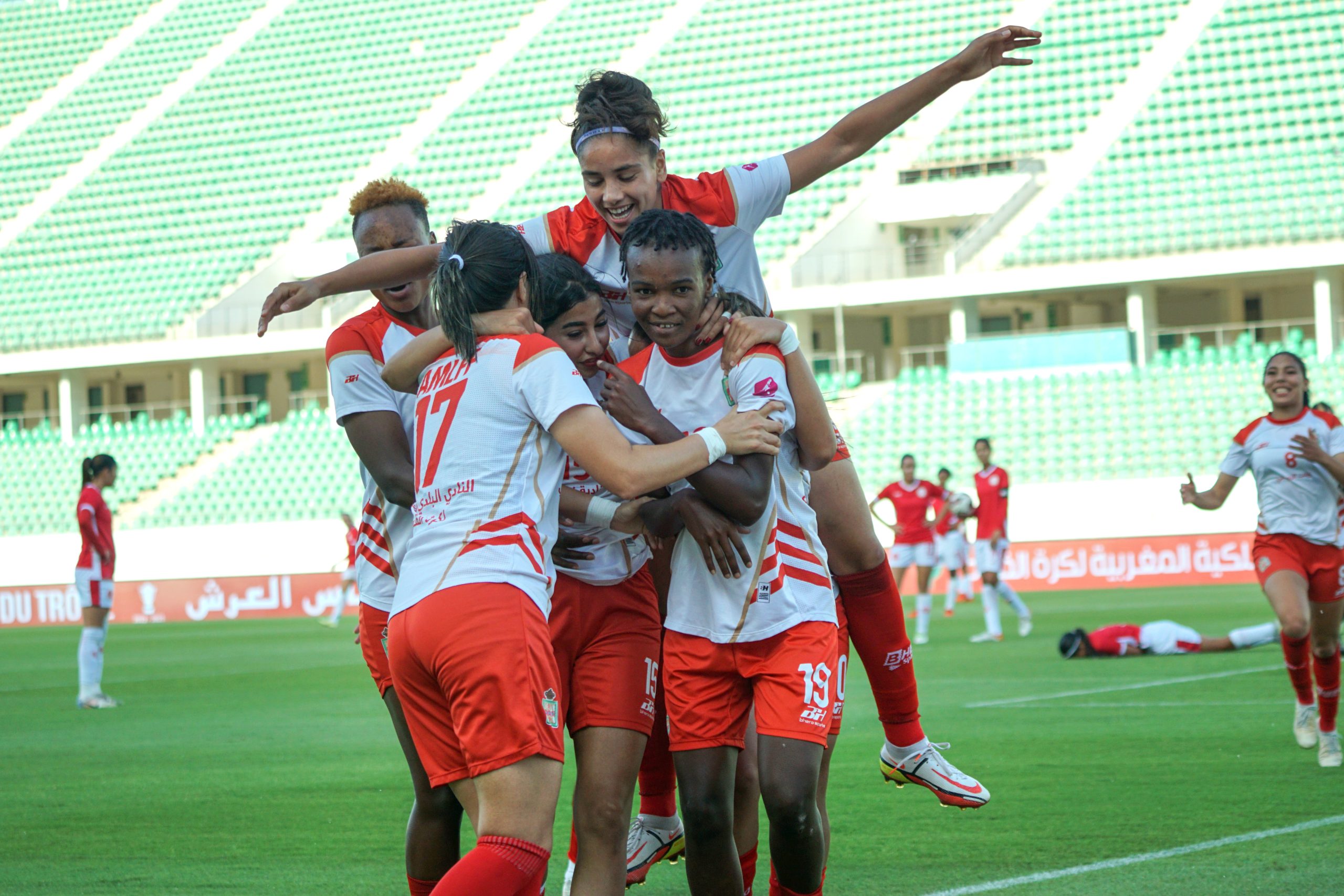 فريق بلدية العيون لكرة القدم النسوية يتأهل لنهائي كاس العرش على حساب الوداد