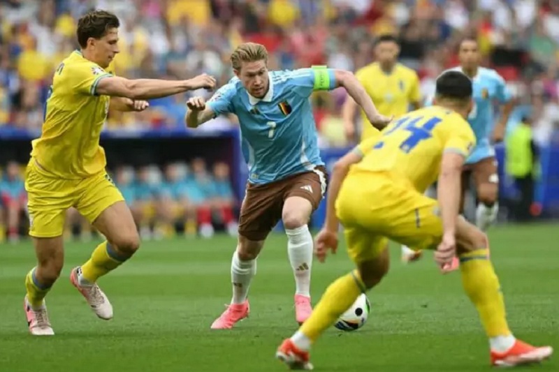 بلجيكا ورومانيا يتأهلان لدور الستة عشر بأمم أوروبا