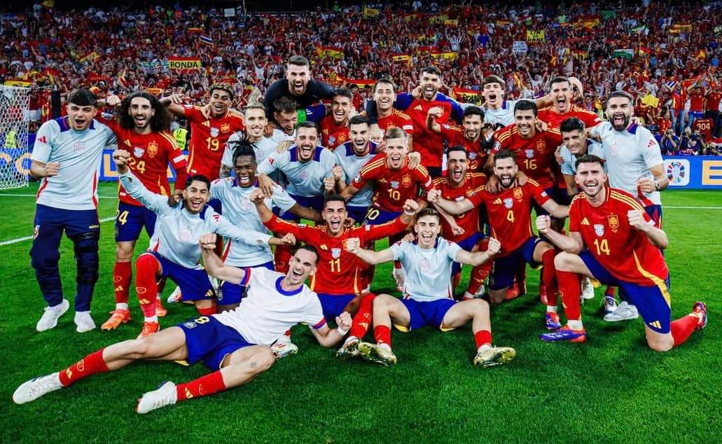 المنتخب الإسباني يتوج بكأس أوروبا للمرة الرابعة في تاريخه على حساب انجلترا