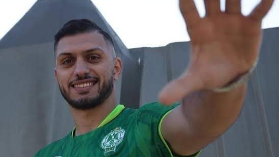الرجاء الرياضي يحصل على خدمات لاعب جزائري
