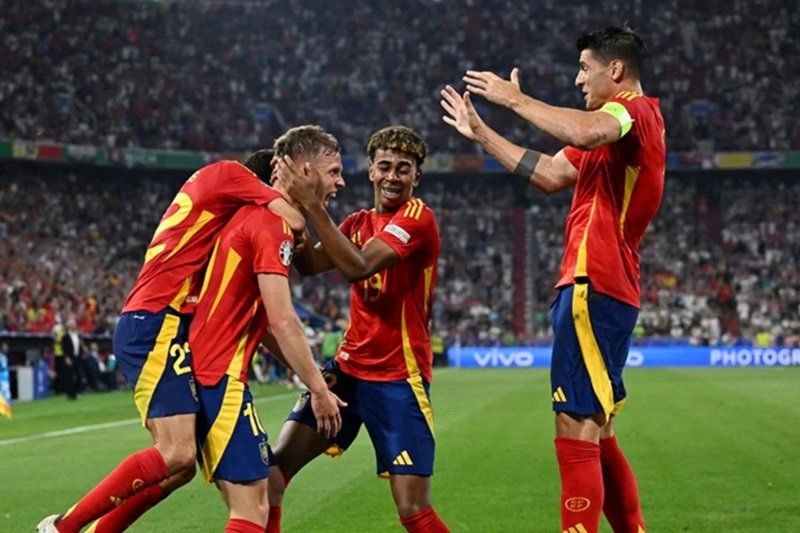 يامال يقود اسبانيا للفوز على فرنسا والتأهل لنهائي “يورو 2024”