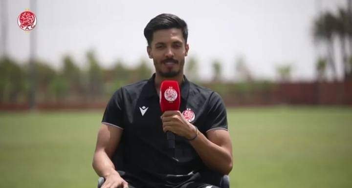 ناسيك:”أنا جد سعيد بالتوقيع لأحد أكبر الفرق الأفريقية وهدفي التتويج بجميع الألقاب المحلية والقارية”