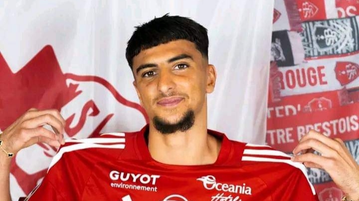 رسميا : ابراهيم صلاح لاعبا جديدا لبريست الفرنسي