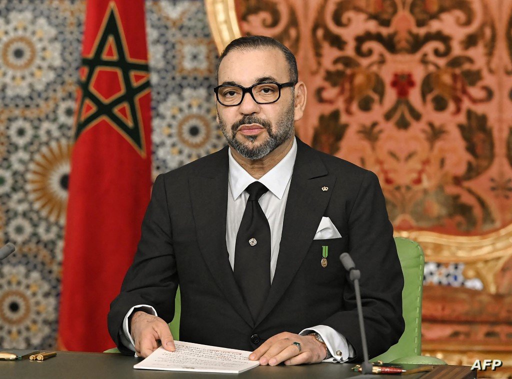 الملك محمد السادس يعزي أفراد أسرة المرحوم حسن أقصبي