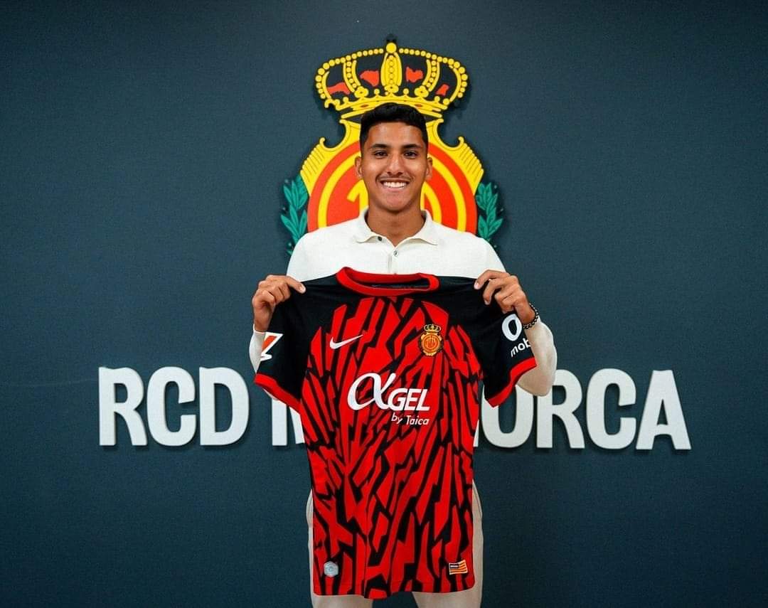 لاعب الجيش الملكي سيف الدين شلاغمو يلتحق بمايوركا الإسباني