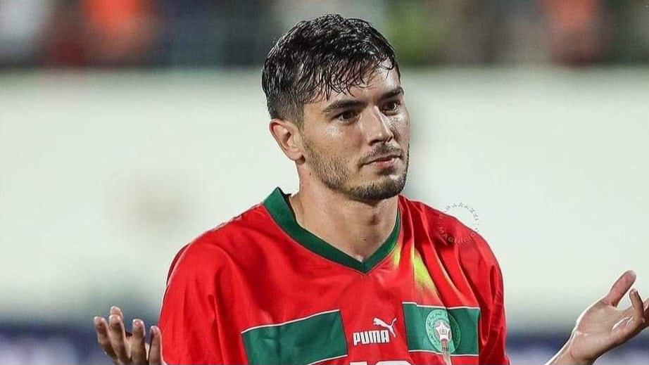 الركراكي:””لاعب قيادي”، مضيفا أن اللاعب يستطيع أن يجد الحلول بسهولة”