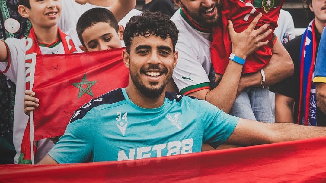 مدرب كريستال بالاس: رياض يظهر حافزًا كبيرًا في التدريبات
