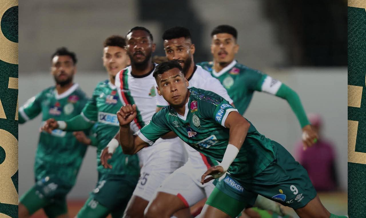 الرجاء يفرض التعادل على الجيش الملكي ويعود بنقطة ثمينة
