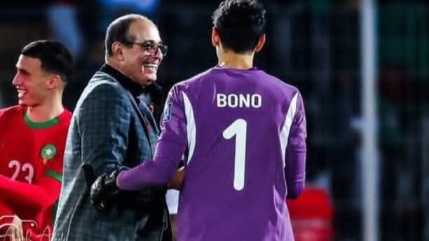 ياسين بونو: “المغرب أرض كرة القدم” ويشيد ببادو الزاكي
