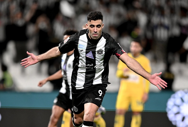 حمد الله يواصل التألق ويصبح الأكثر تسجيلاً للهاتريك في تاريخ الدوري السعودي