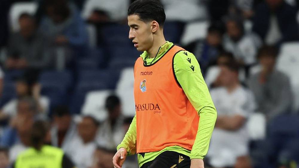 إصابة نايف أكرد تجبره على مغادرة مواجهة ريال مدريد