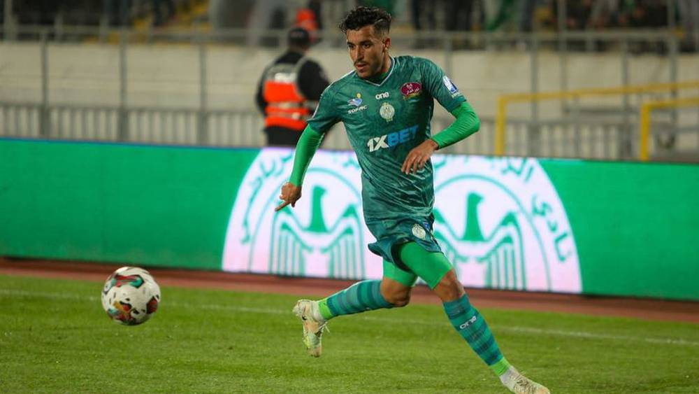 الرجاء يفقد بولكسوت في الديربي أمام الوداد بسبب الإيقاف