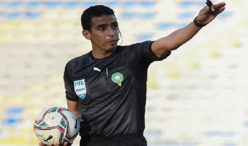 جلال جيد يقود ديربي البيضاء وياسين بوسليم في غرفة “الفار”