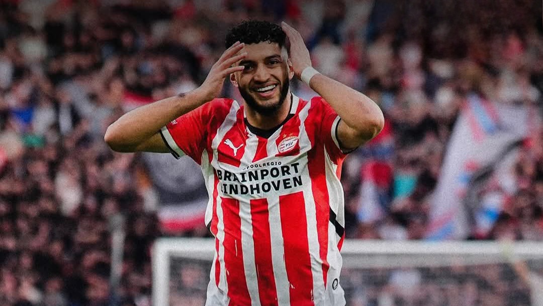 20 مليون يورو لعيون صيباري.. أيندهوفن يُحصن نجمه المغربي!