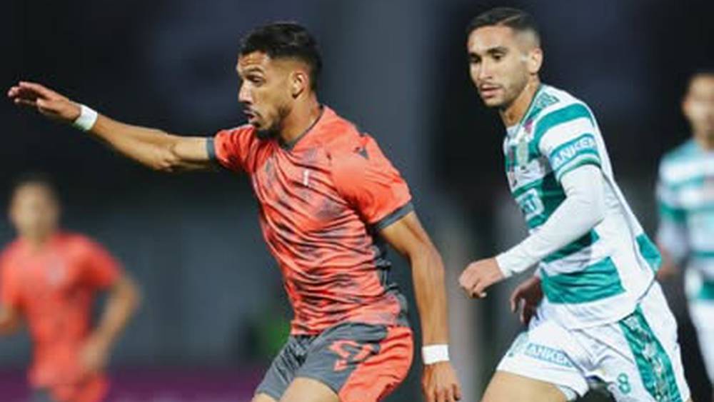 الرجاء الرياضي يعبر عقبة الدفاع الجديدي 3-2