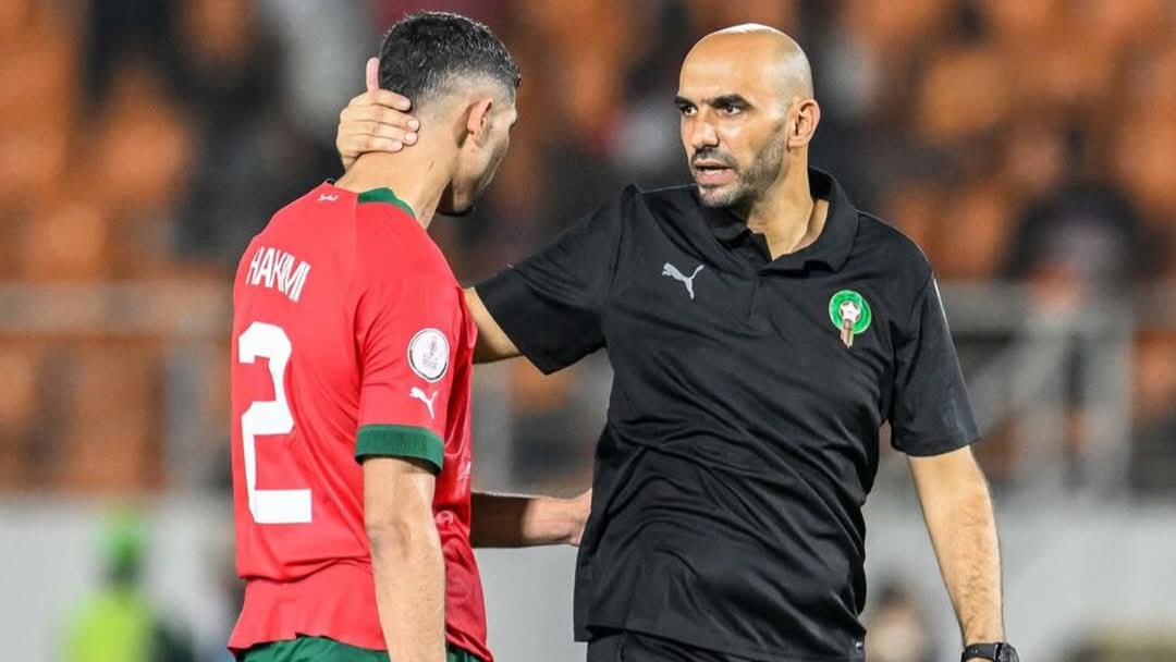 الركراكي: حكيمي قائدنا في “كان المغرب” ومن المرشحين للكرة الذهبية