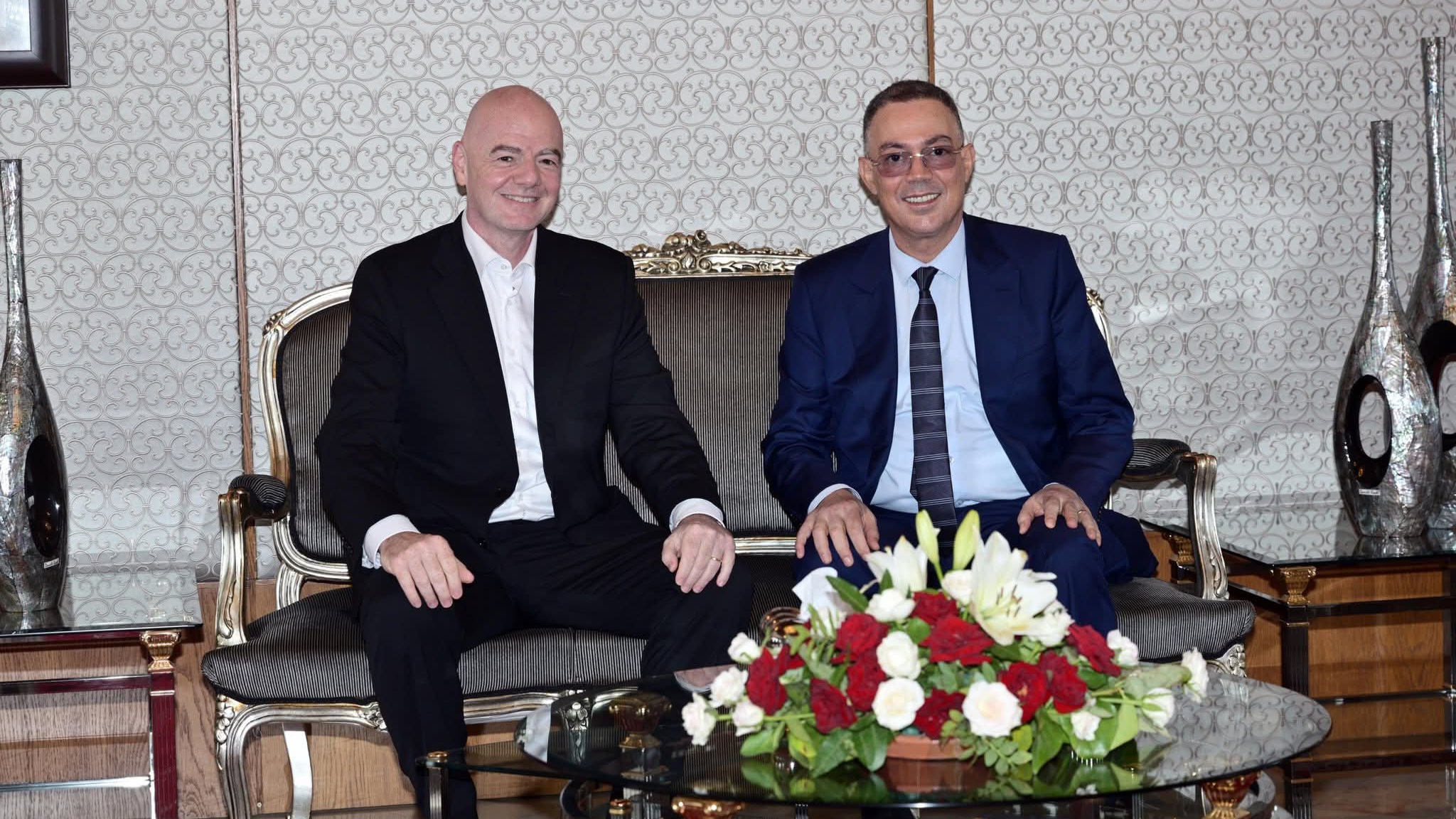 رئيس “الفيفا” جياني إنفانتينو يصل إلى المغرب لحضور مباريات “كان السيدات”