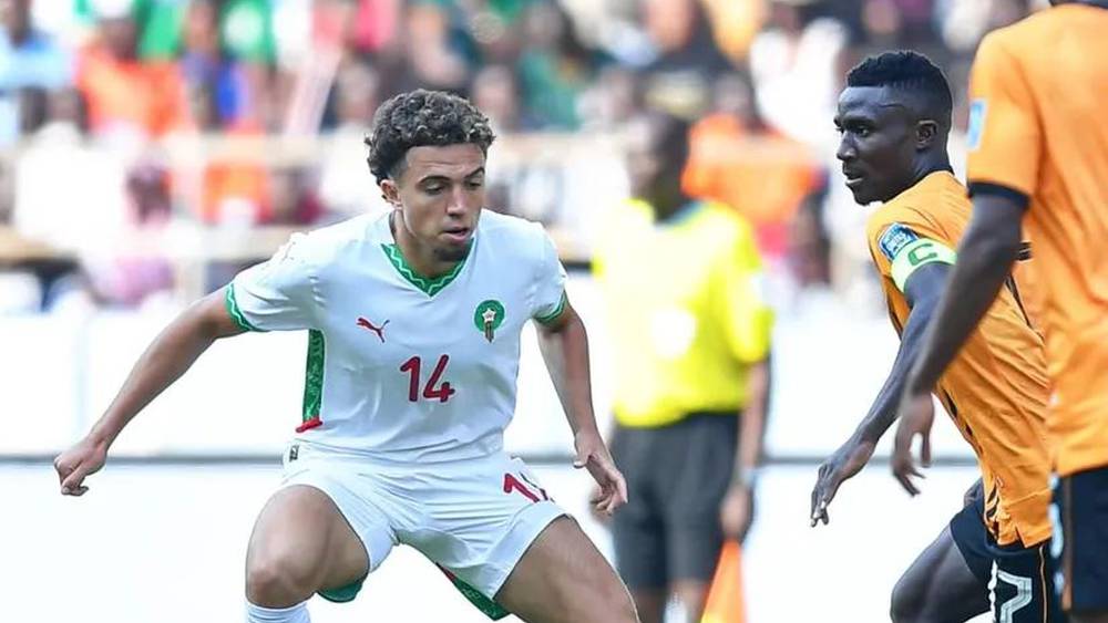 نائل العيناوي: “اختياري تمثيل المغرب هو القرار الأفضل.. وحكيمي قائد حقيقي داخل وخارج الملعب”
