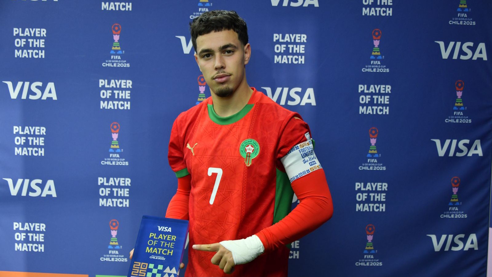 واتفورد يُشيد بمعما بعد تألقه أمام أمريكا وتأهل المغرب إلى نصف النهائي