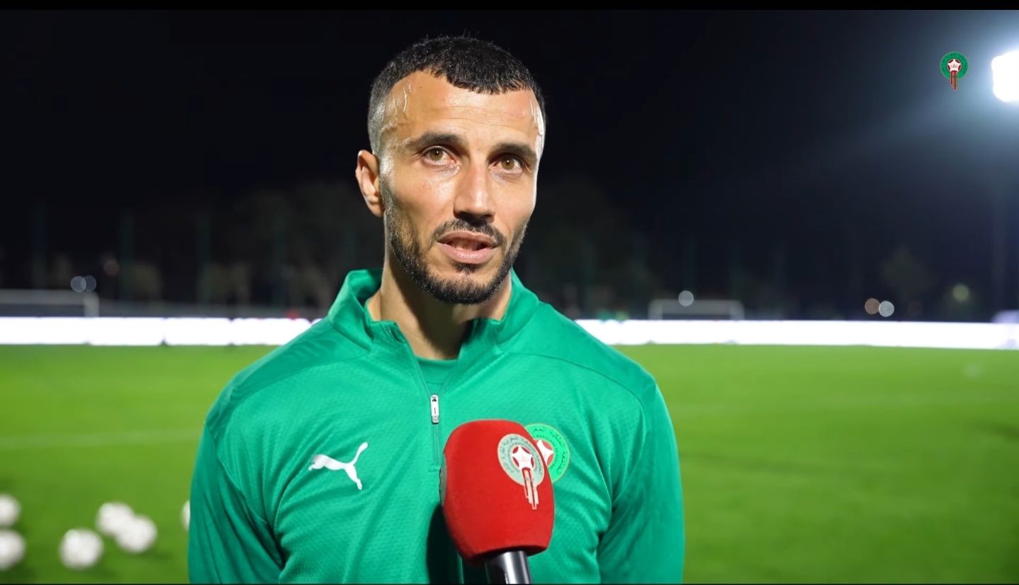 رومان سايس: أجواء عائلية داخل المعسكر وطموحنا التتويج باللقب