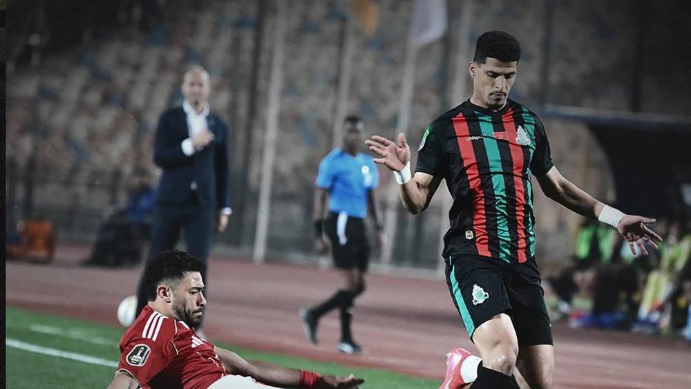 الجيش الملكي ينتزع بطاقة العبور من القاهرة بعد تعادل مثير أمام الأهلي