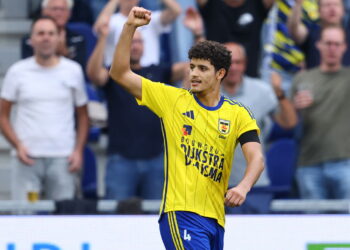إسماعيل باعوف يتألق ويتوج بجائزة أفضل لاعب في المرحلة الثالثة بالدوري الهولندي