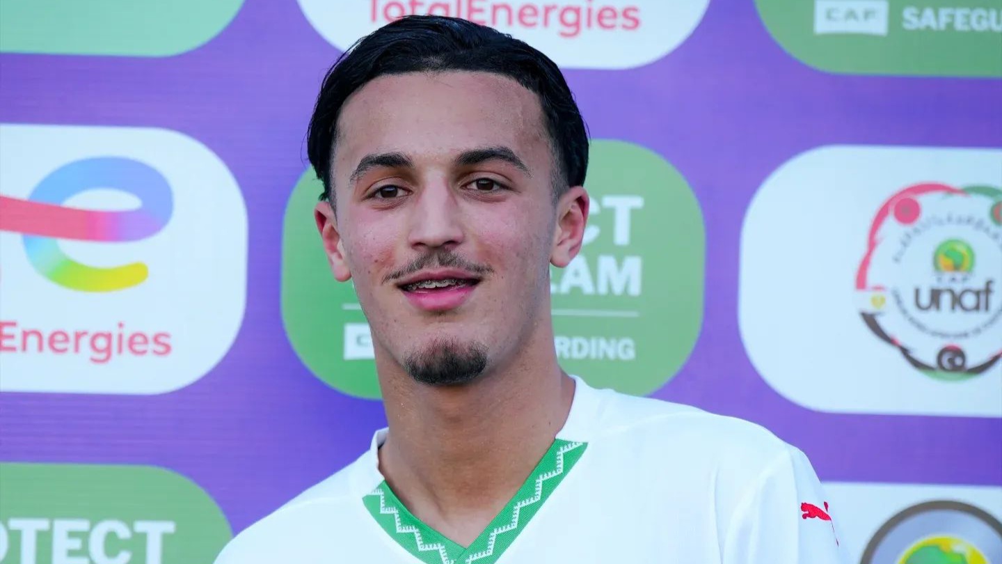 المغربي عدنان البوجوفي أفضل لاعب أمام مصر