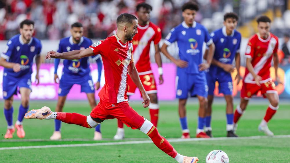زياش يتألق بـ”هاتريك” ويقود الوداد لفوز مثير على حسنية أكادير