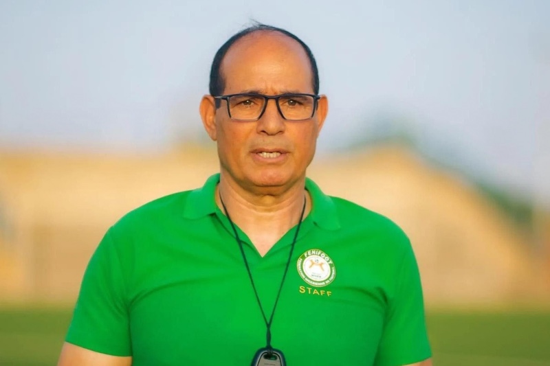 الزاكي يقترب من تدريب منتخب مالي بعد دخوله القائمة النهائية