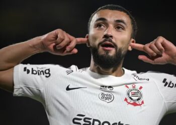 زكرياء لبيض يكتب التاريخ في كأس “ليبرتادوريس”