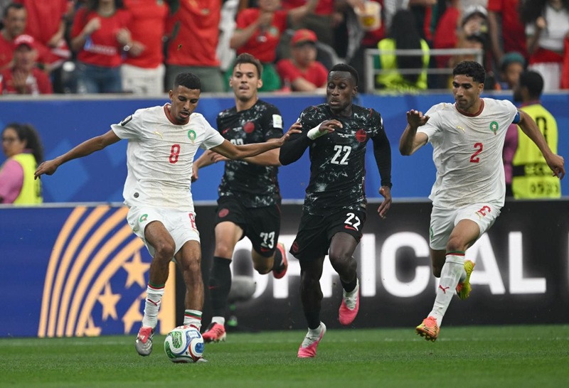 أوناحي.. من موهبة أبهرت إنريكي إلى قائد حلم المغرب في المونديال