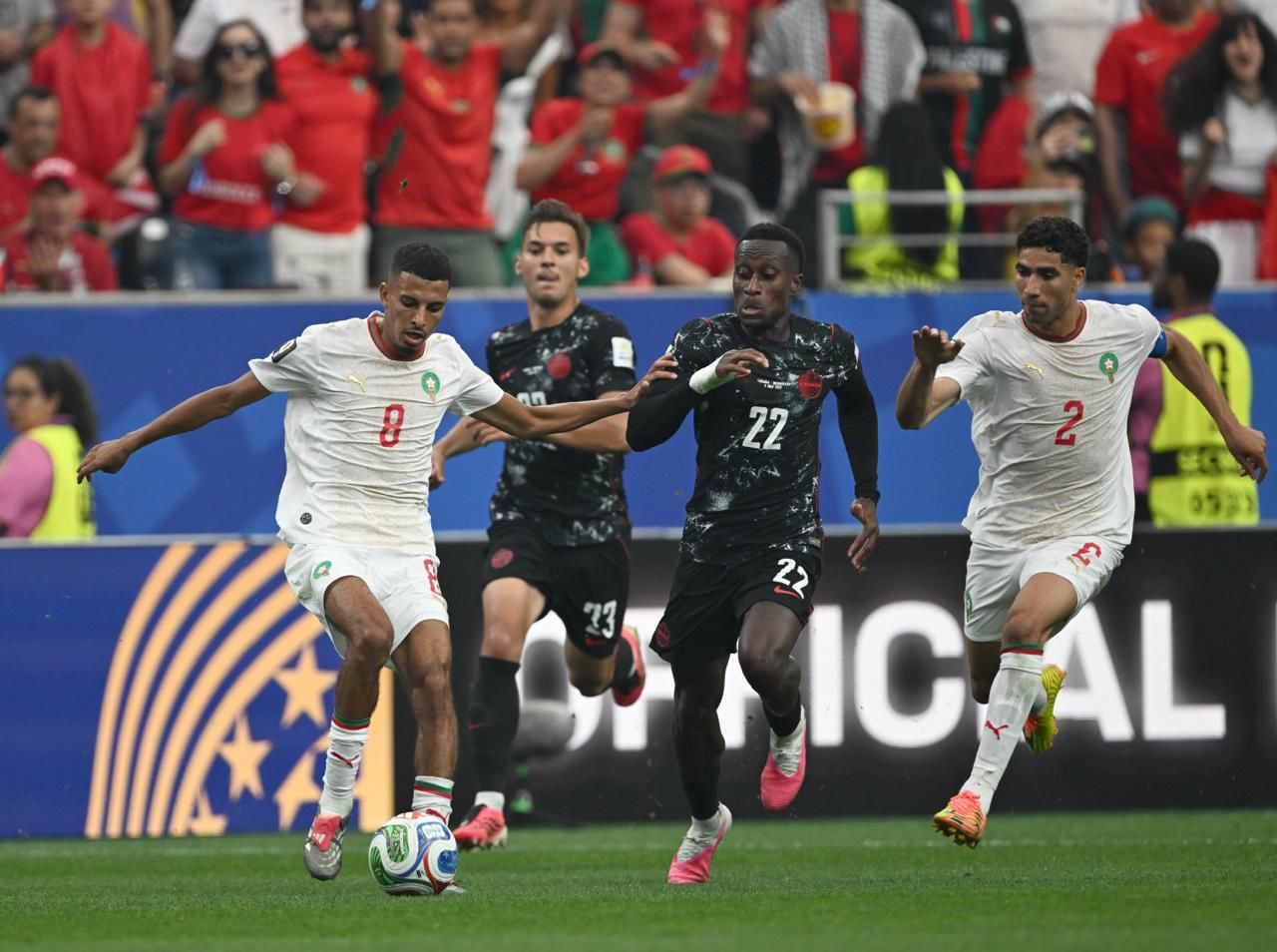 المغرب يهزم كندا بثلاثية ويبلغ ربع نهائي كأس العالم 2026