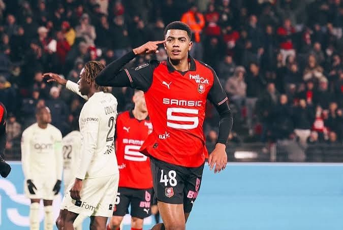 آيت بودلال يواصل جذب اهتمام أندية الدوري الإنجليزي