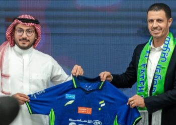 رسميا.. الفتح السعودي يقدم مدربه المغربي الجديد جمال السلامي