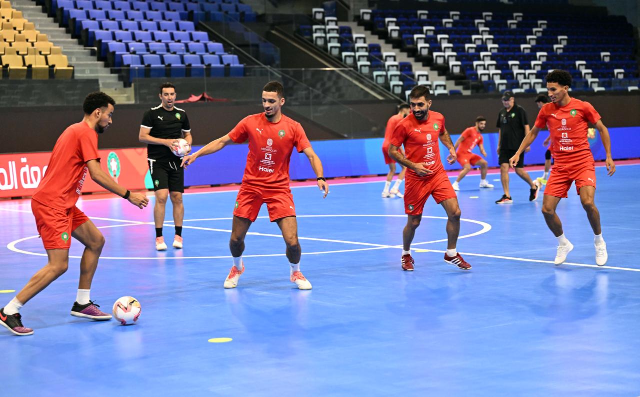 المنتخب الوطني لكرة القدم داخل القاعة يواصل استعداداته لكأس إفريقيا للأمم