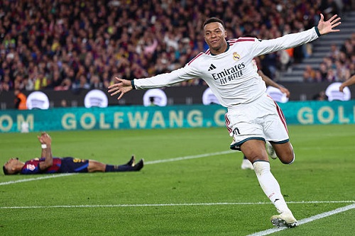 مبابي يقود ريال مدريد لإسقاط برشلونة في الكلاسيكو