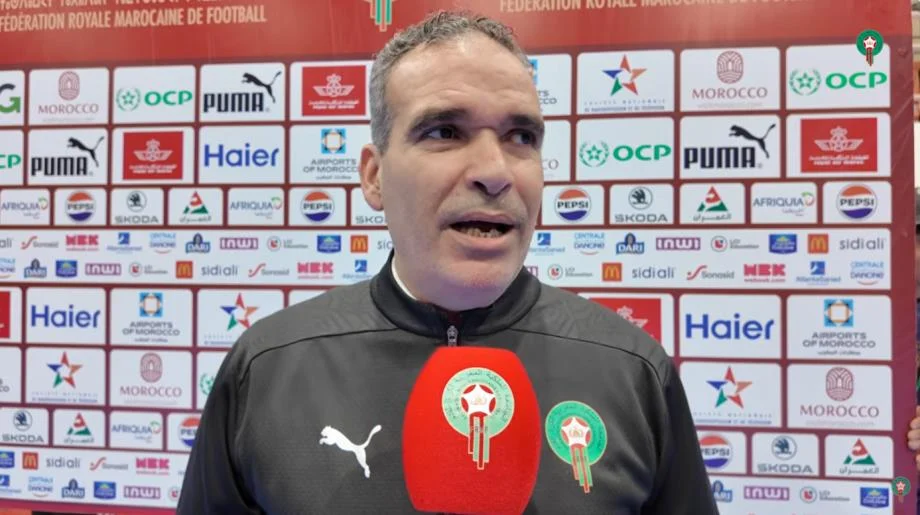 الدكيك يتحدى الجزائر ويعلن هدف “أسود الفوتسال” في كأس أفريقيا بالمغرب
